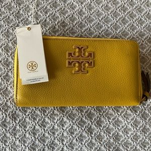 Tory Burch wallet